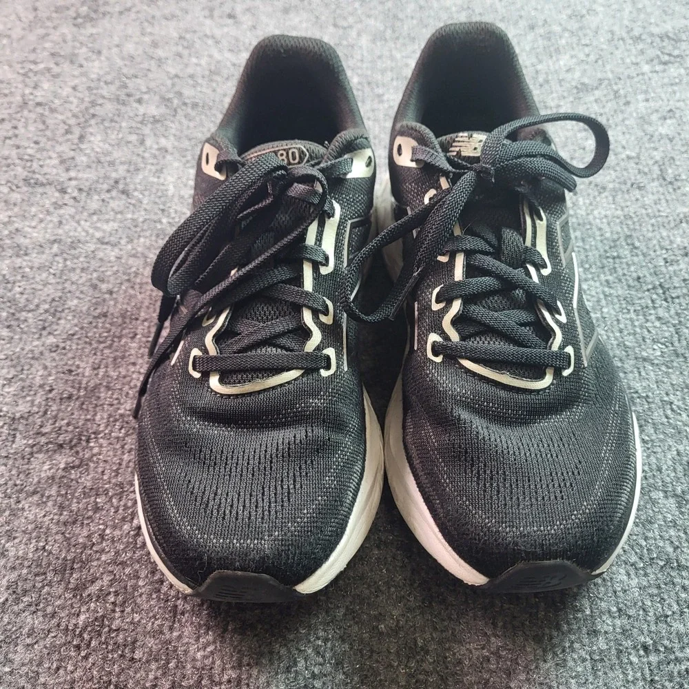 New Balance Fresh Foam 680 v8‎ Womens Running Shoes Black White W680LK8 Size 7.5